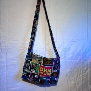 Vibrant Comic Print Messenger Bag